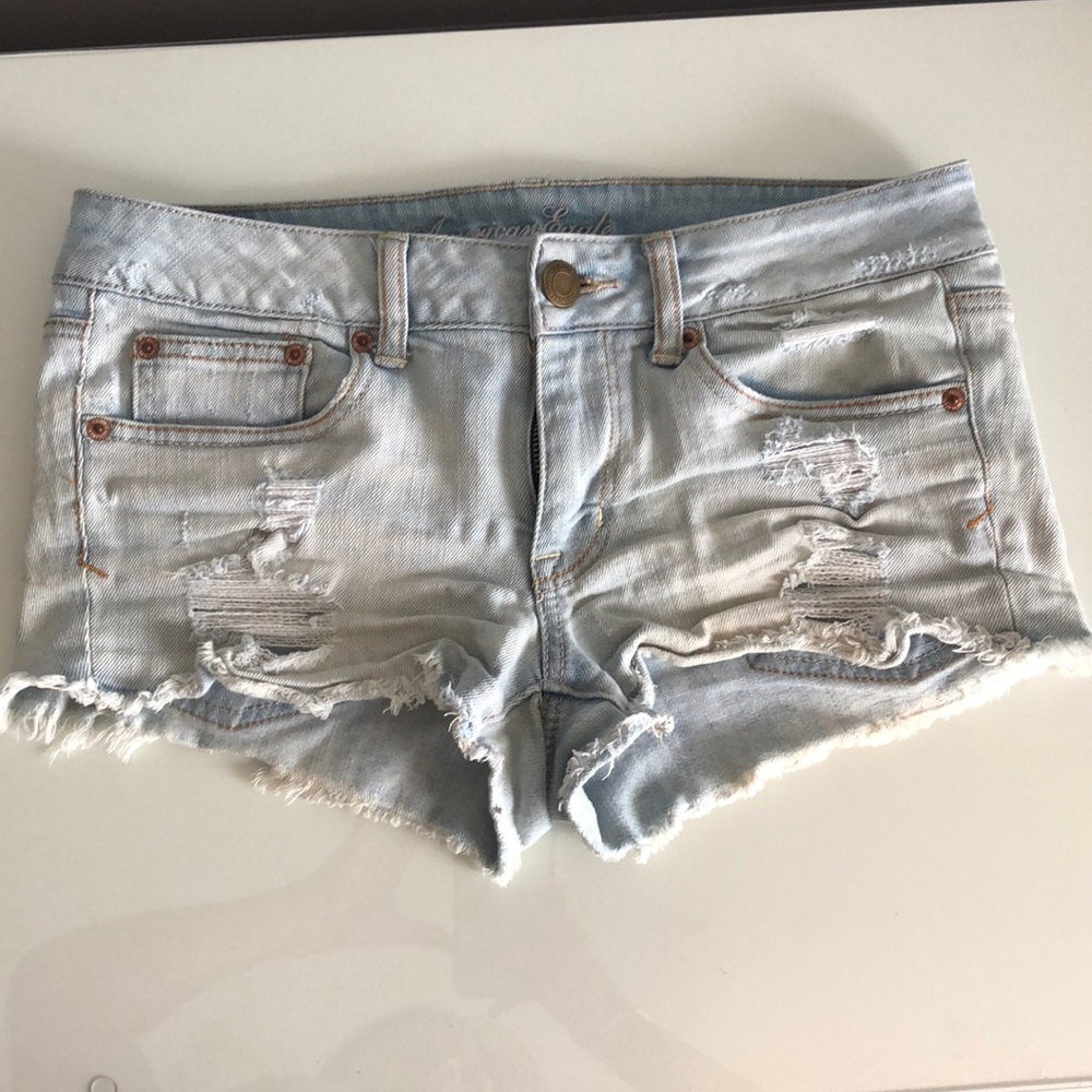 AMERICAN EAGLE Ripped Jean Shorts Stretch Size 6